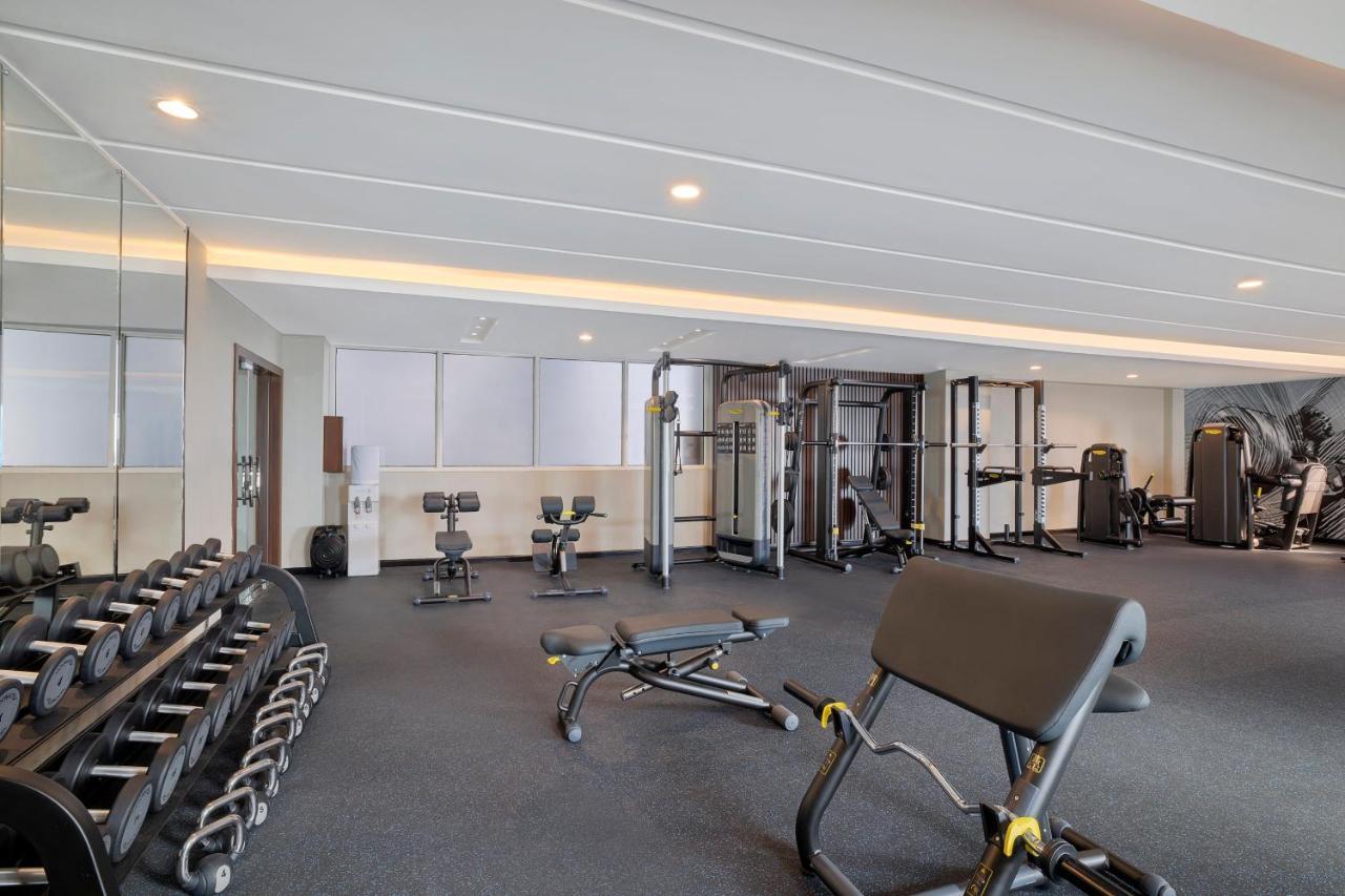 Отель Voco Al Khobar By Ihg Экстерьер фото The gym at the hotel